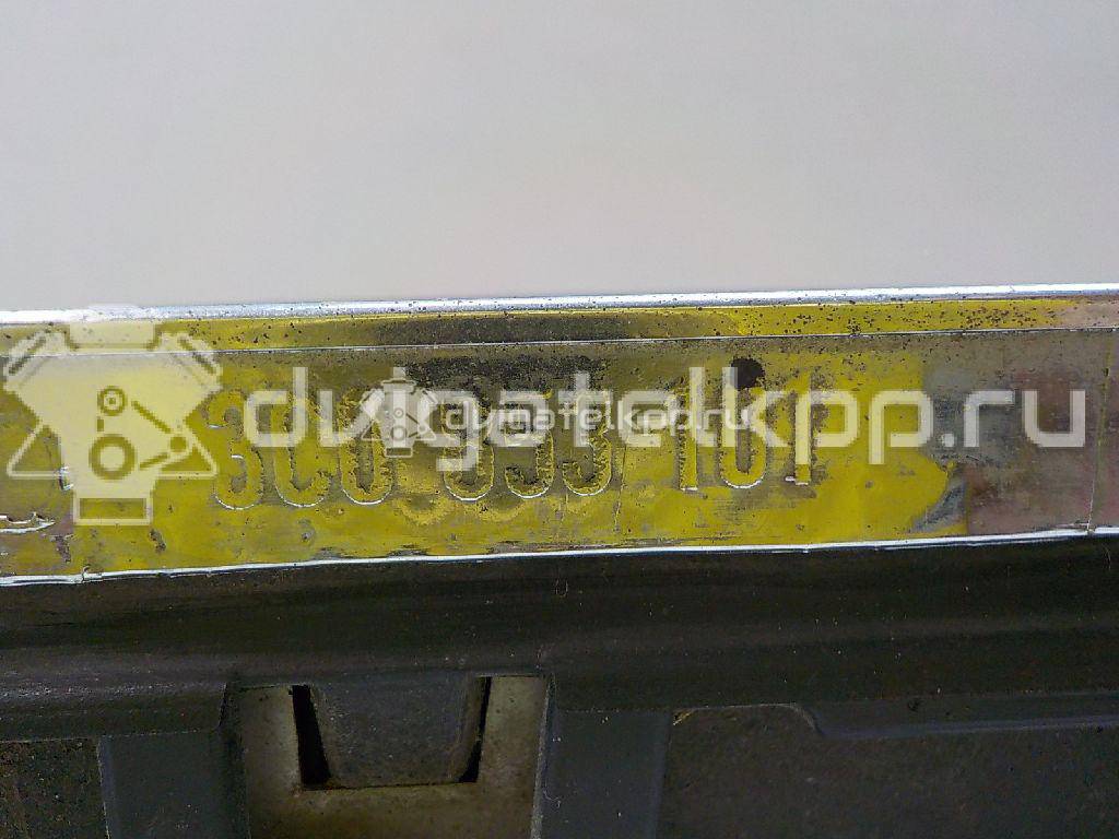 Фото Решетка в бампер центральная  3C0853671C9B9 для Volkswagen Passat {forloop.counter}}