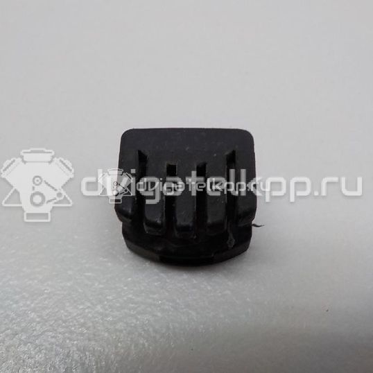Фото Крепеж  1K0971739B для vw Passat [B7]