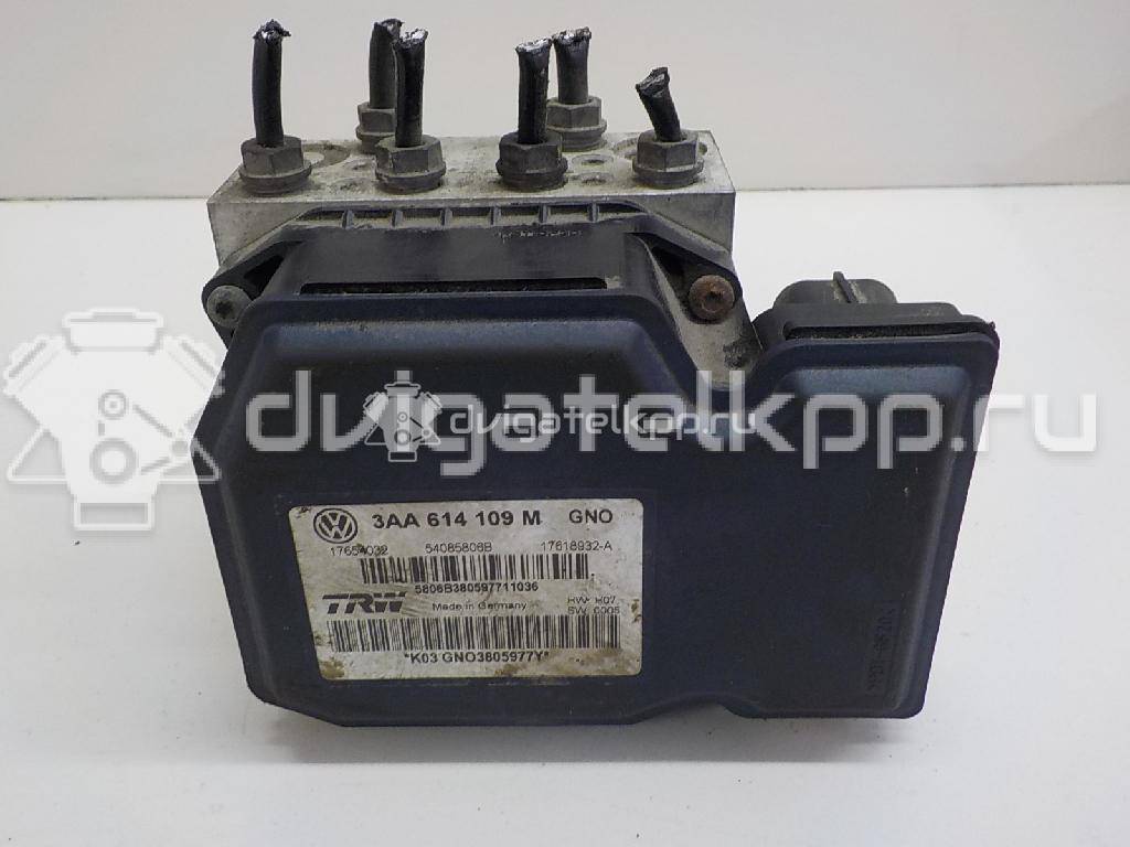 Фото Блок ABS (насос)  3AA614109NBEF для vw Passat [B7] {forloop.counter}}