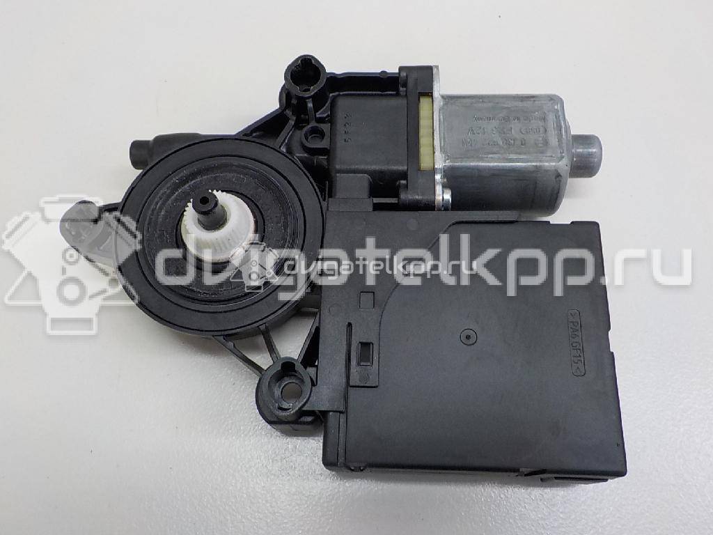 Фото Моторчик стеклоподъемника  3AA959702AZ05 для vw Passat [B7] {forloop.counter}}