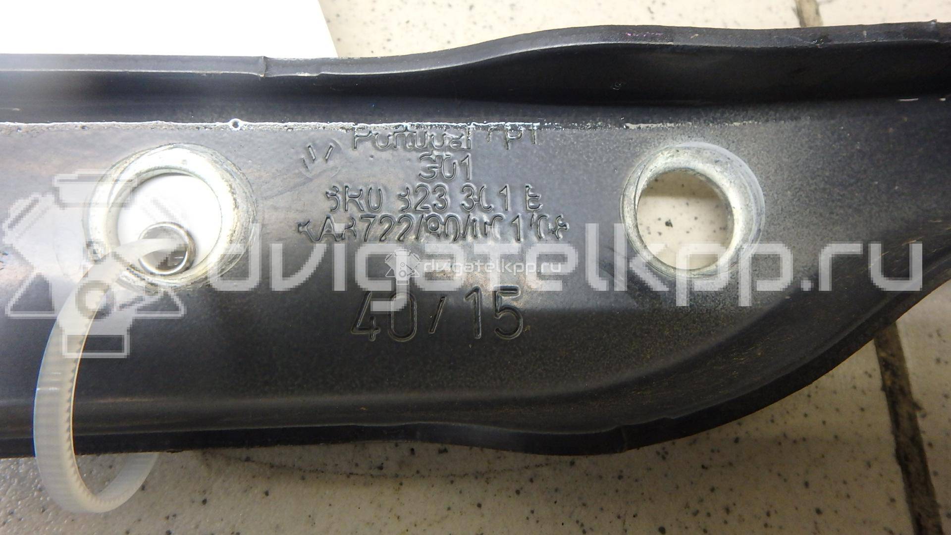 Фото Петля капота левая  6R0823301A для Volkswagen Polo {forloop.counter}}