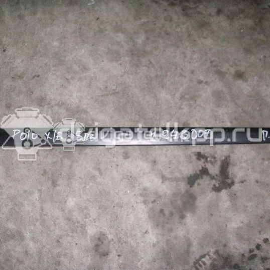 Фото Молдинг передней правой двери  6Q4853516 для Volkswagen Polo