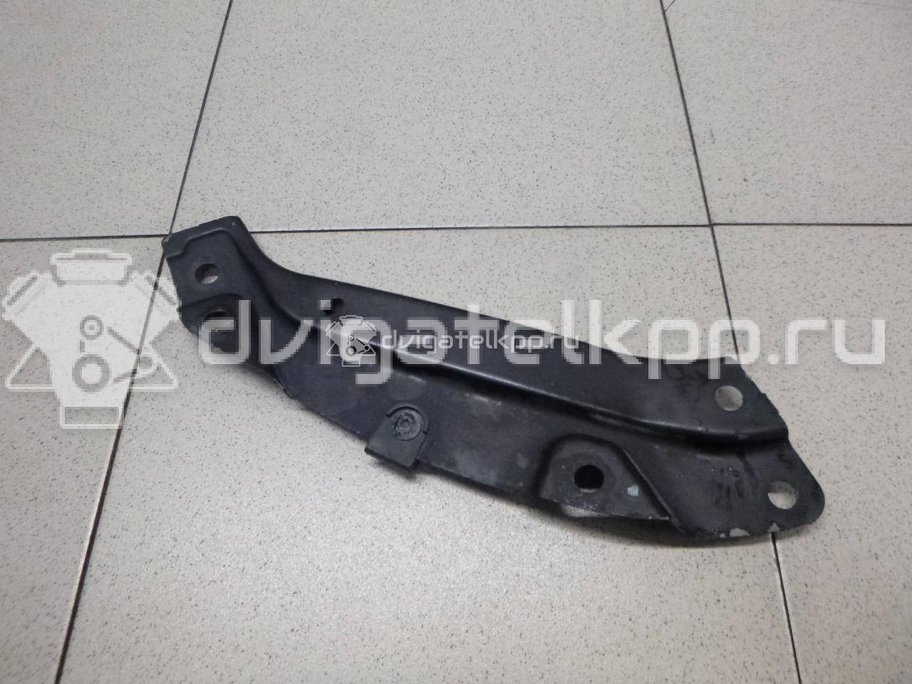 Фото Кронштейн фар правый  6R0805932C для Volkswagen Polo {forloop.counter}}