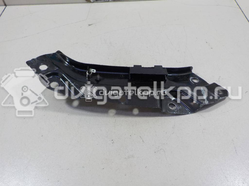 Фото Кронштейн фар левый  6R0805931A для Volkswagen Polo / Jetta {forloop.counter}}