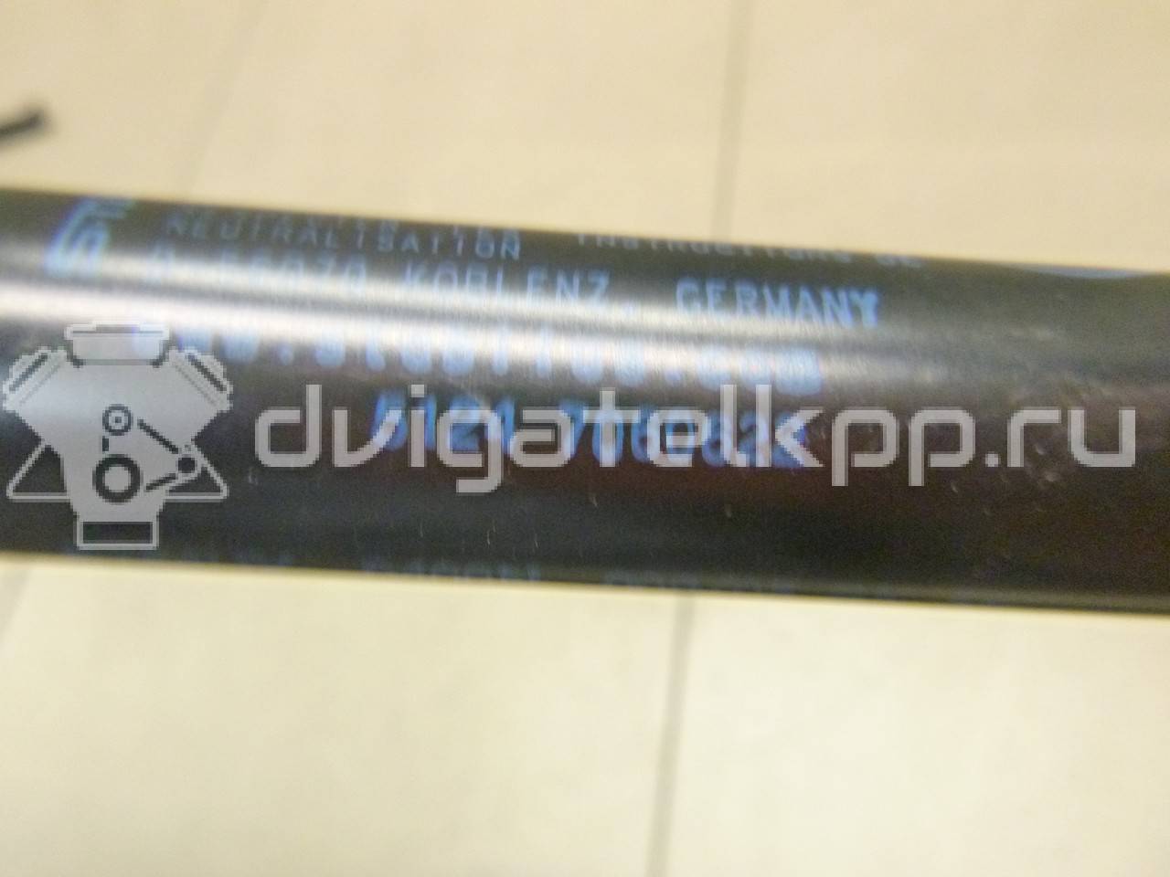 Фото Амортизатор двери багажника  51247060622 для Bmw 1 {forloop.counter}}