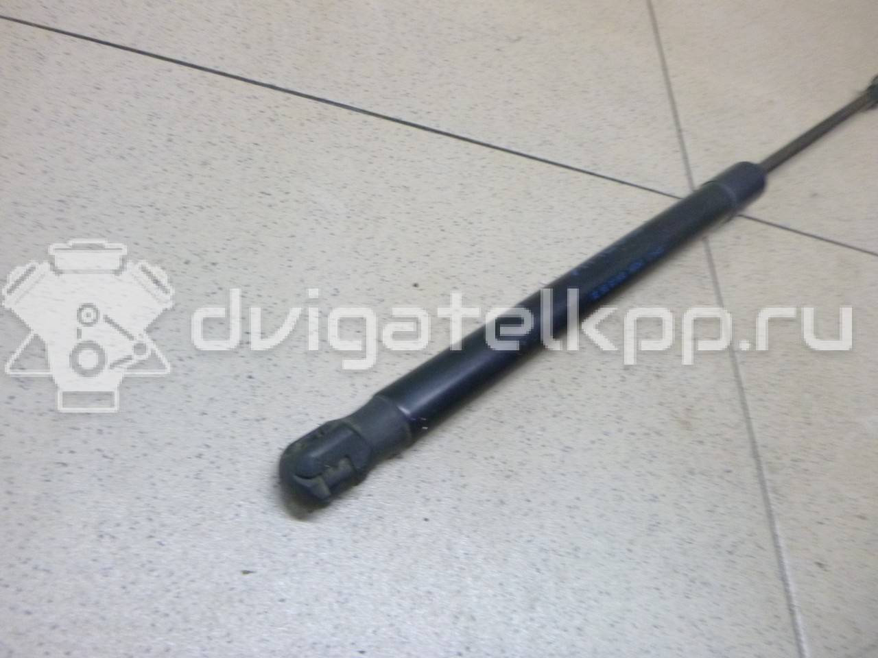 Фото Амортизатор двери багажника  51247060622 для Bmw 1 {forloop.counter}}