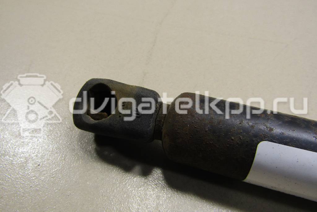 Фото Амортизатор двери багажника  4B9827552N для Audi Allroad / A6 {forloop.counter}}