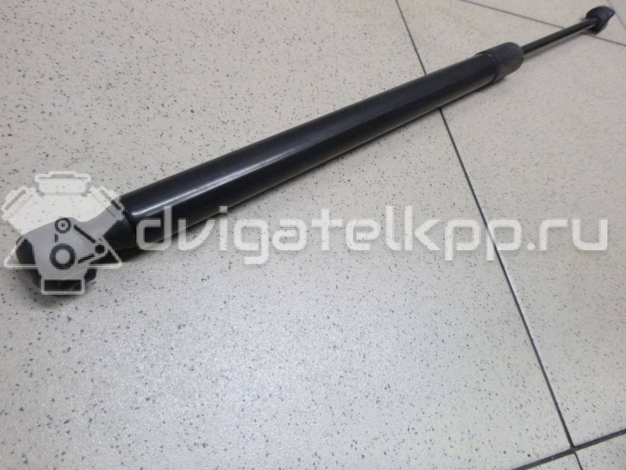 Фото Амортизатор двери багажника  8t8827552 для Audi A5 {forloop.counter}}