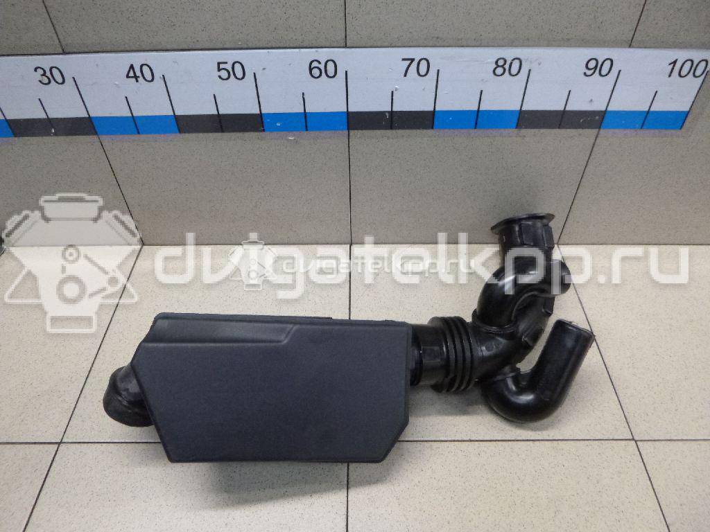 Фото Патрубок воздушного фильтра  165556262R для Mahindra / Renault {forloop.counter}}