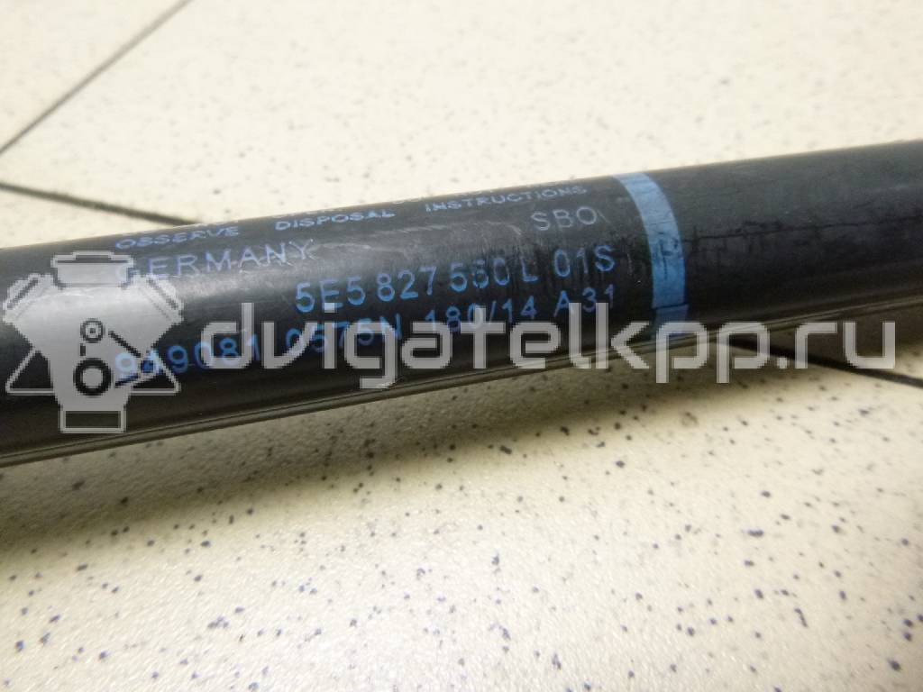 Фото Амортизатор двери багажника  5E5827550L для Skoda Octavia {forloop.counter}}