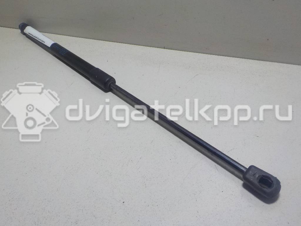 Фото Амортизатор двери багажника  5E5827550L для Skoda Octavia {forloop.counter}}