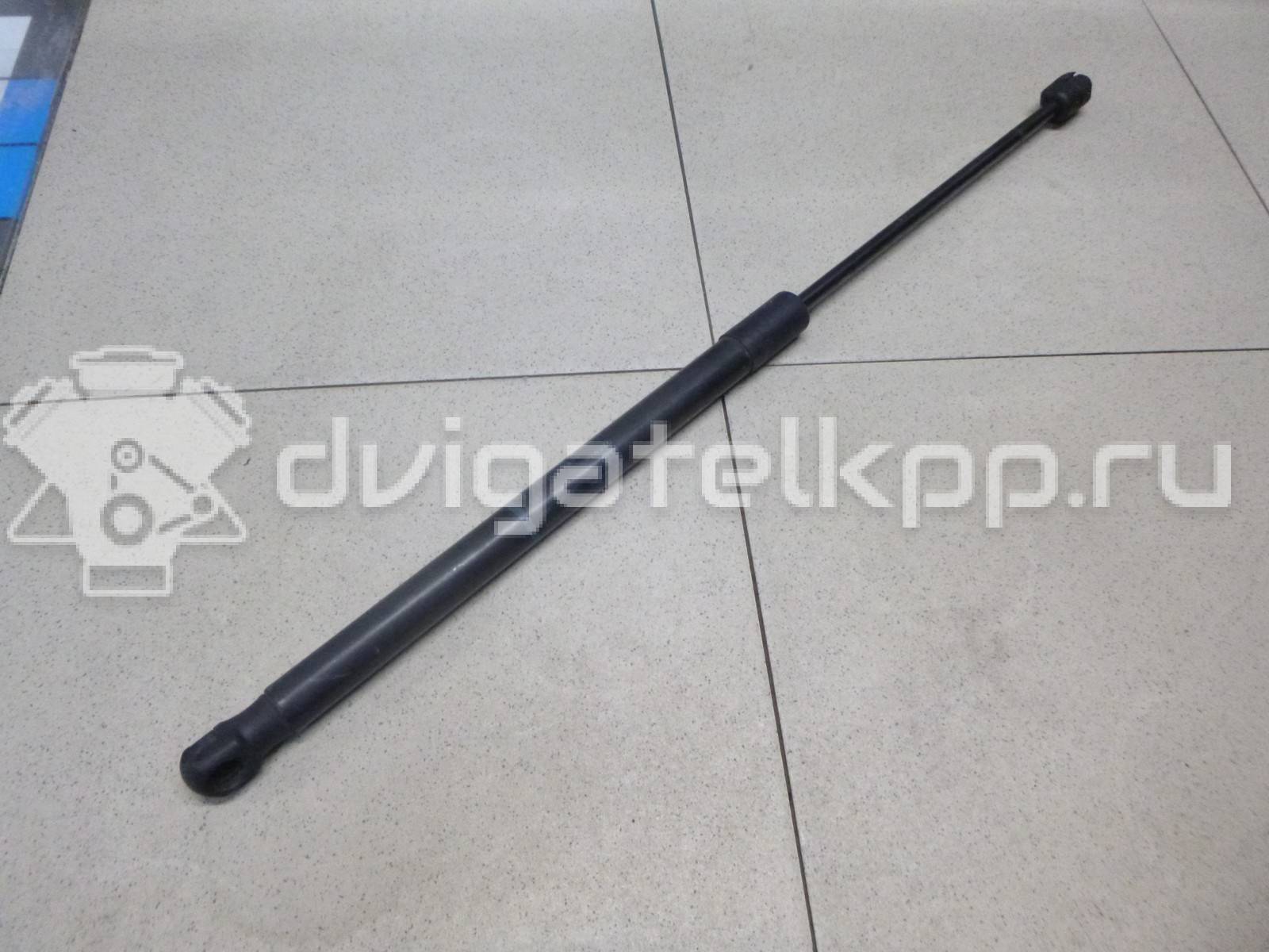 Фото Амортизатор двери багажника  5E5827550L для Skoda Octavia {forloop.counter}}