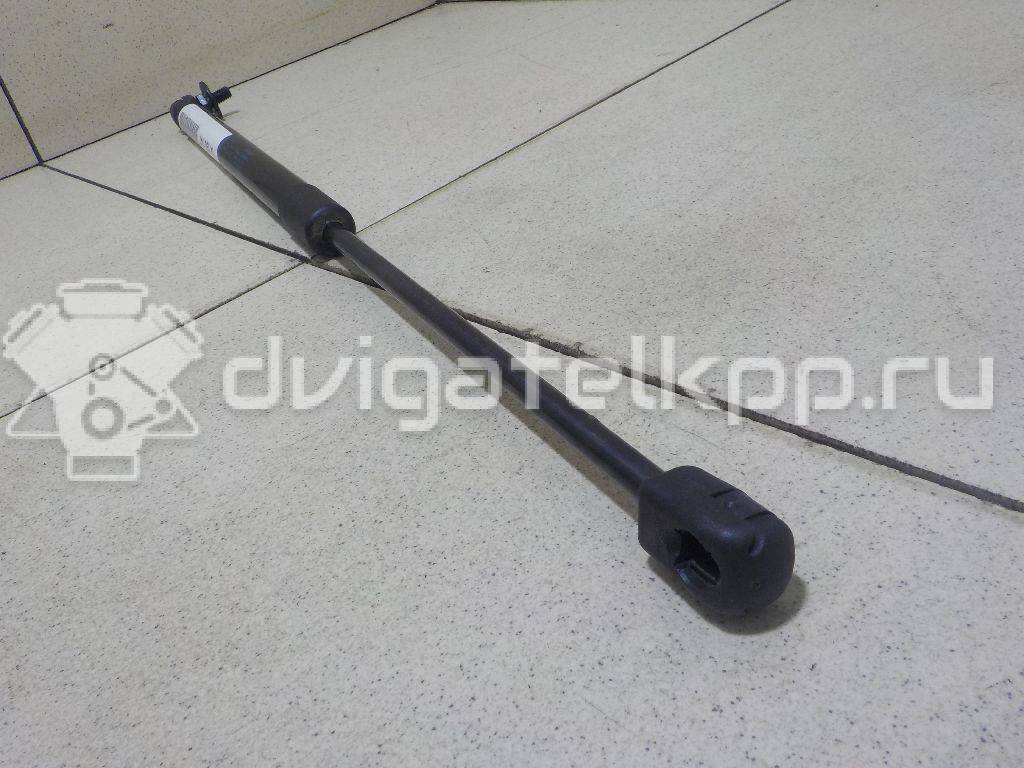 Фото Амортизатор двери багажника  5E5827550L для Skoda Octavia {forloop.counter}}