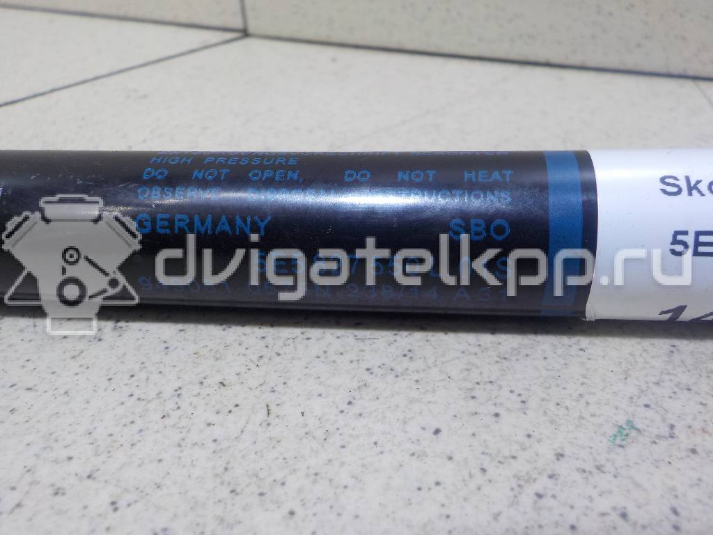 Фото Амортизатор двери багажника  5E5827550L для Skoda Octavia {forloop.counter}}