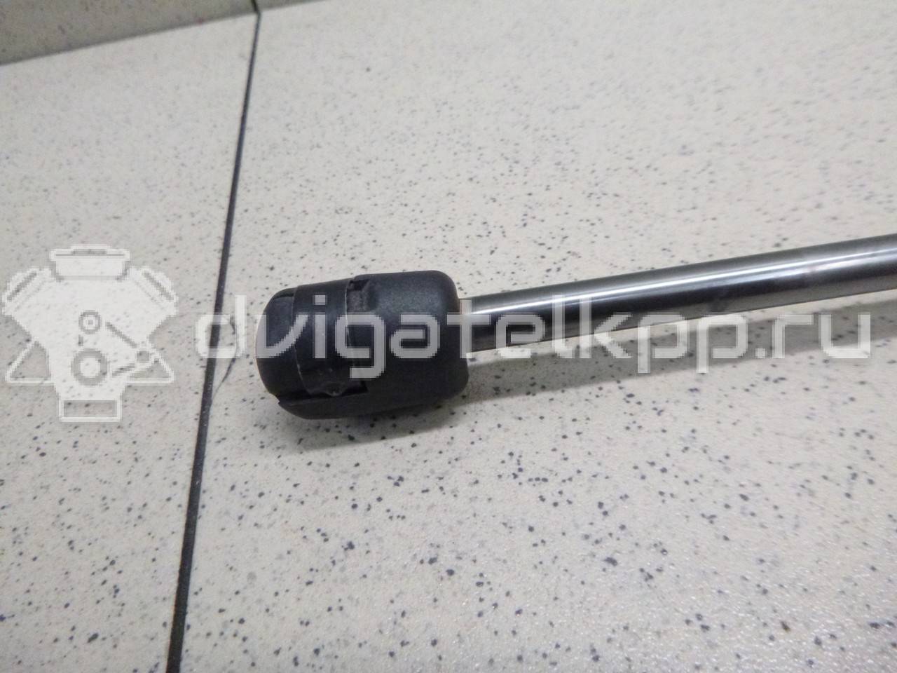 Фото Амортизатор двери багажника  8200735264 для Renault Sandero Stepway / Logan {forloop.counter}}