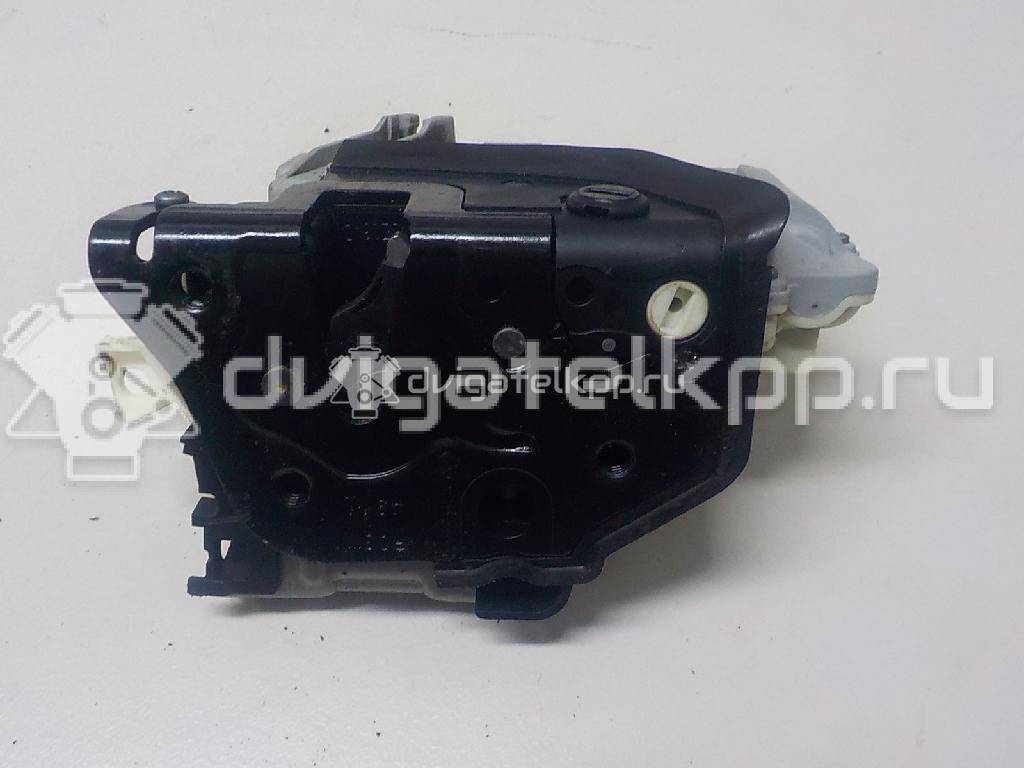 Фото Замок двери задней правой  8K0839016 для porsche Cayenne {forloop.counter}}