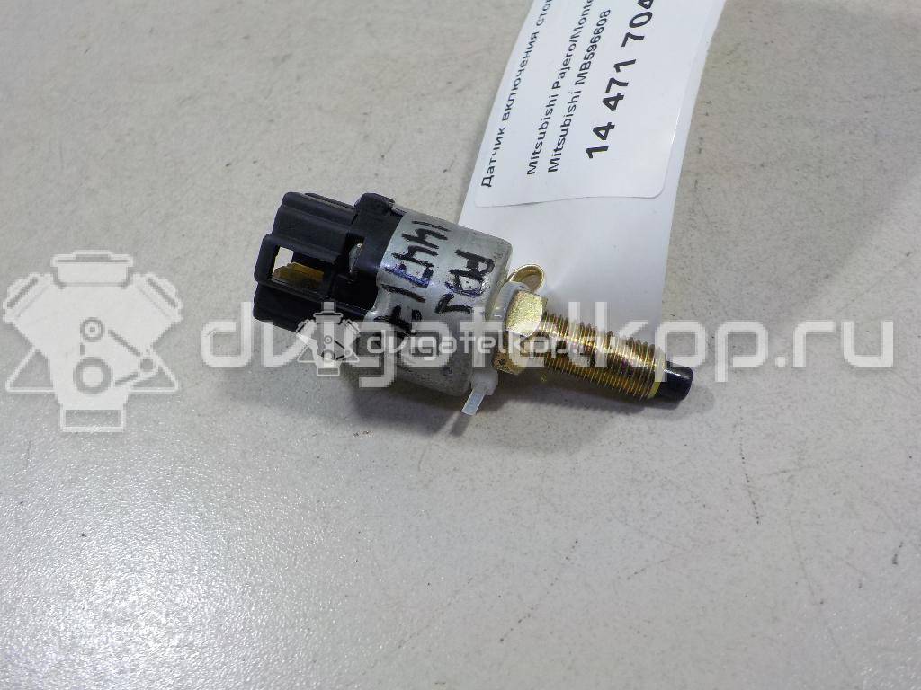 Фото Датчик включения стопсигнала  MB596608 для isuzu Trooper {forloop.counter}}