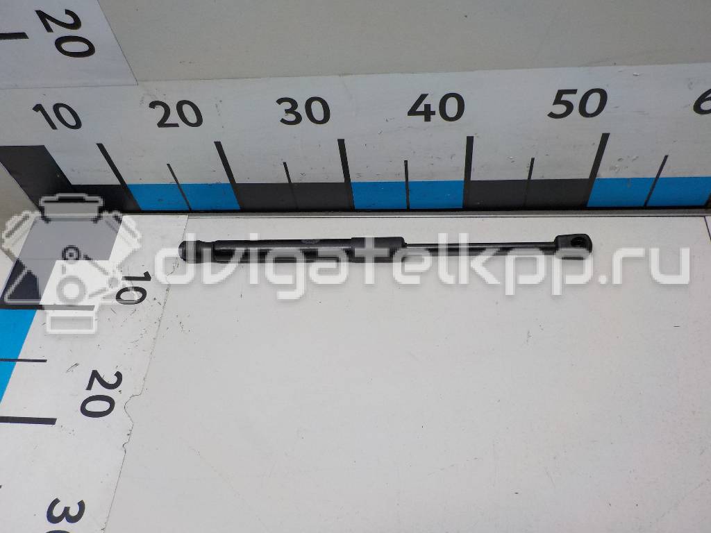 Фото Амортизатор капота  LR049207 для Land Rover Range Rover {forloop.counter}}