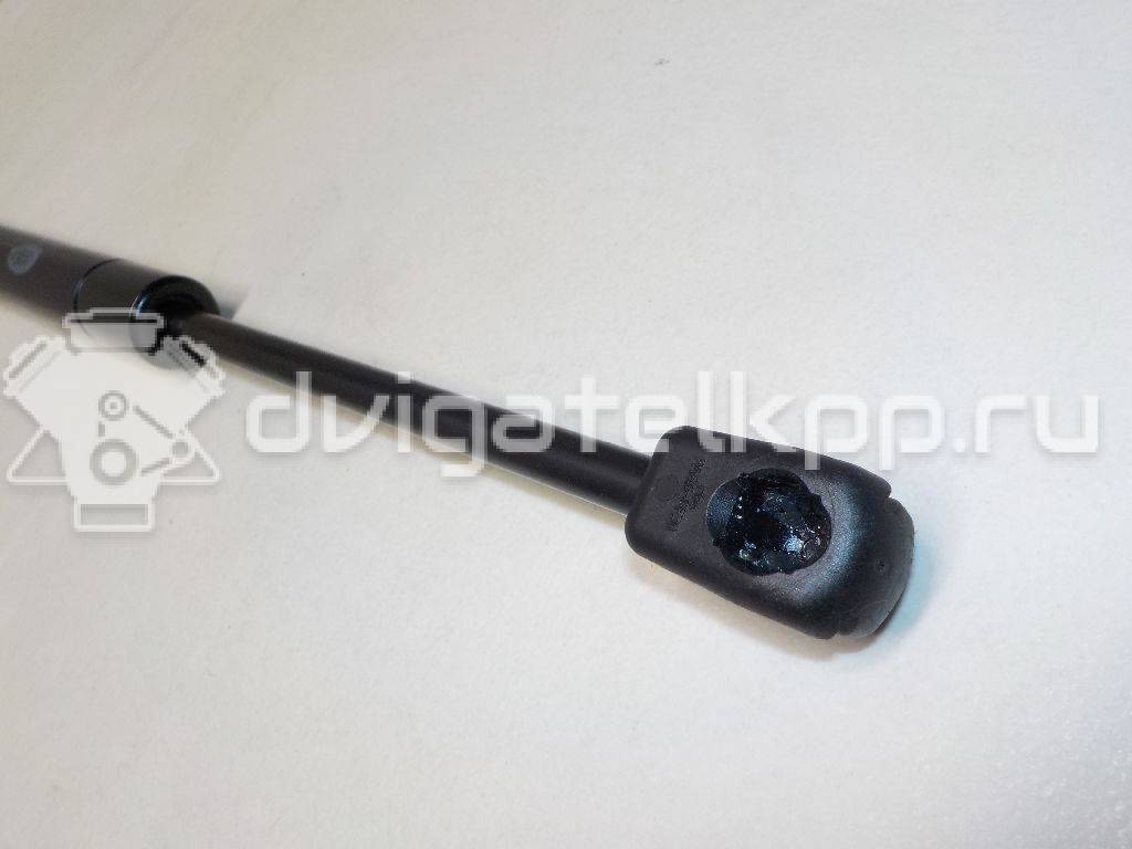 Фото Амортизатор капота  LR025400 для Land Rover Freelander / Range Rover {forloop.counter}}