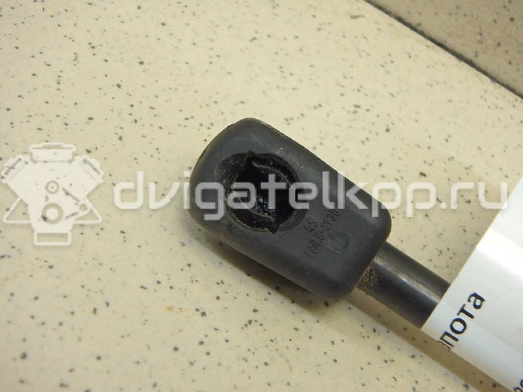 Фото Амортизатор капота  LR025400 для Land Rover Freelander / Range Rover {forloop.counter}}