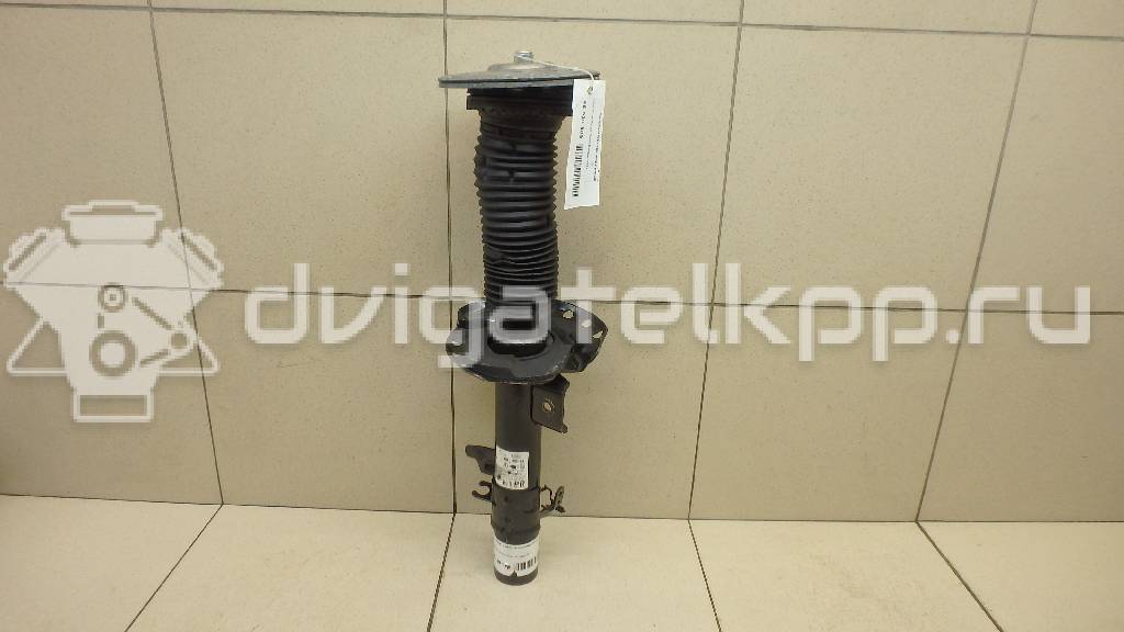Фото Амортизатор передний правый  LR024442 для Land Rover Range Rover {forloop.counter}}