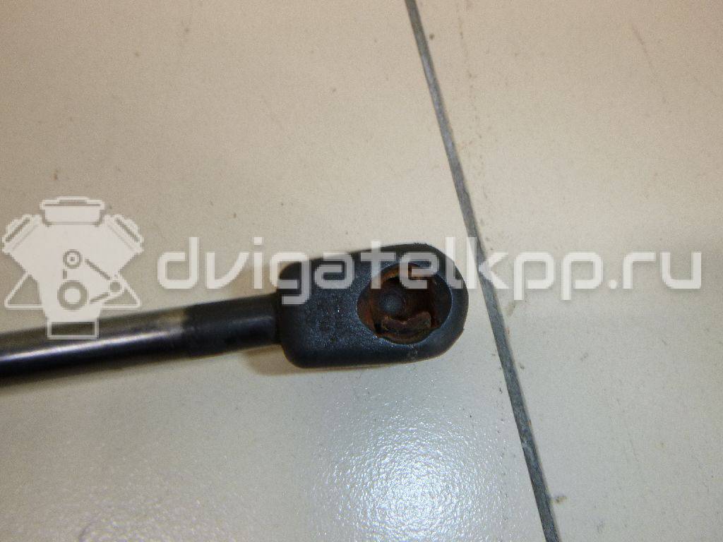Фото Амортизатор двери багажника  LR002104 для Land Rover Freelander {forloop.counter}}