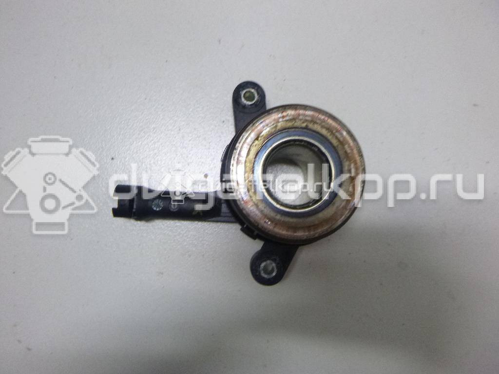 Фото Подшипник выжимной совмещ. с цилиндром сцепл.  5273431AA для Jeep Patriot Mk74 / Compass {forloop.counter}}