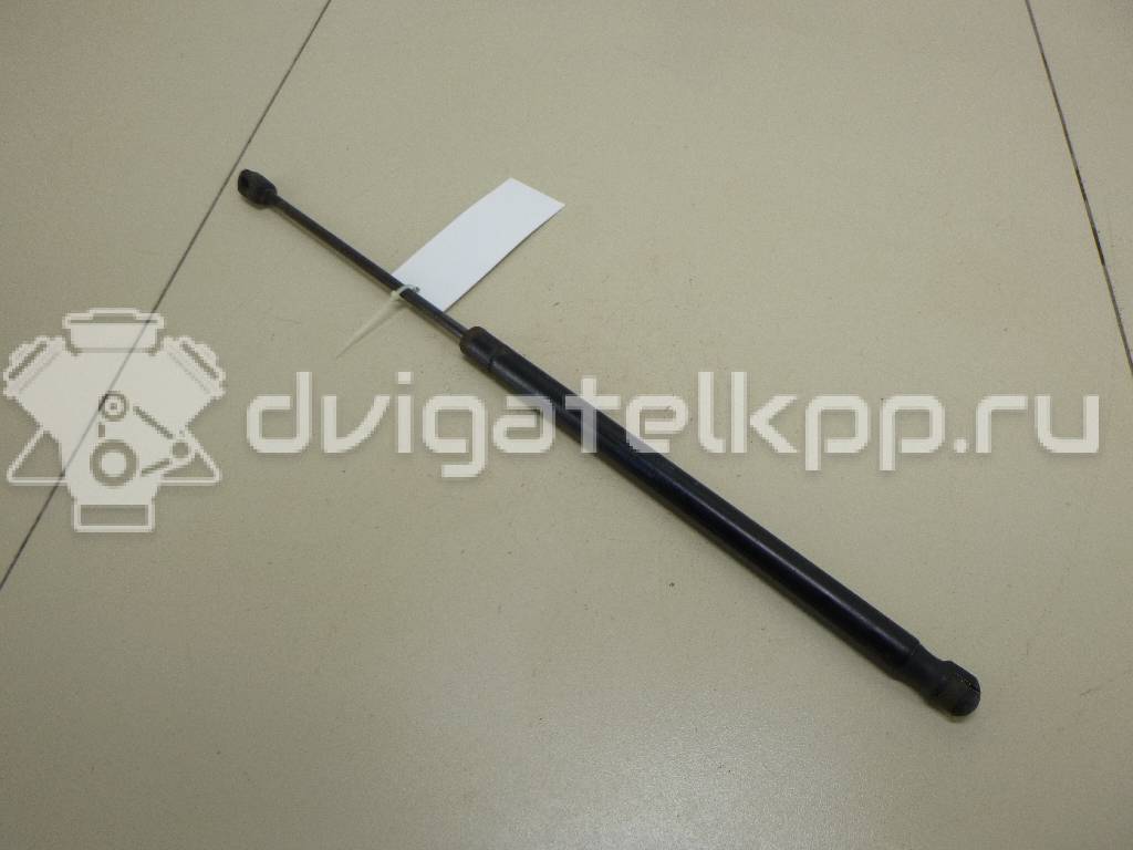 Фото Амортизатор двери багажника  LR002104 для Land Rover Freelander {forloop.counter}}