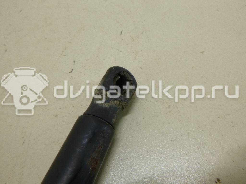 Фото Амортизатор двери багажника  LR002104 для Land Rover Freelander {forloop.counter}}