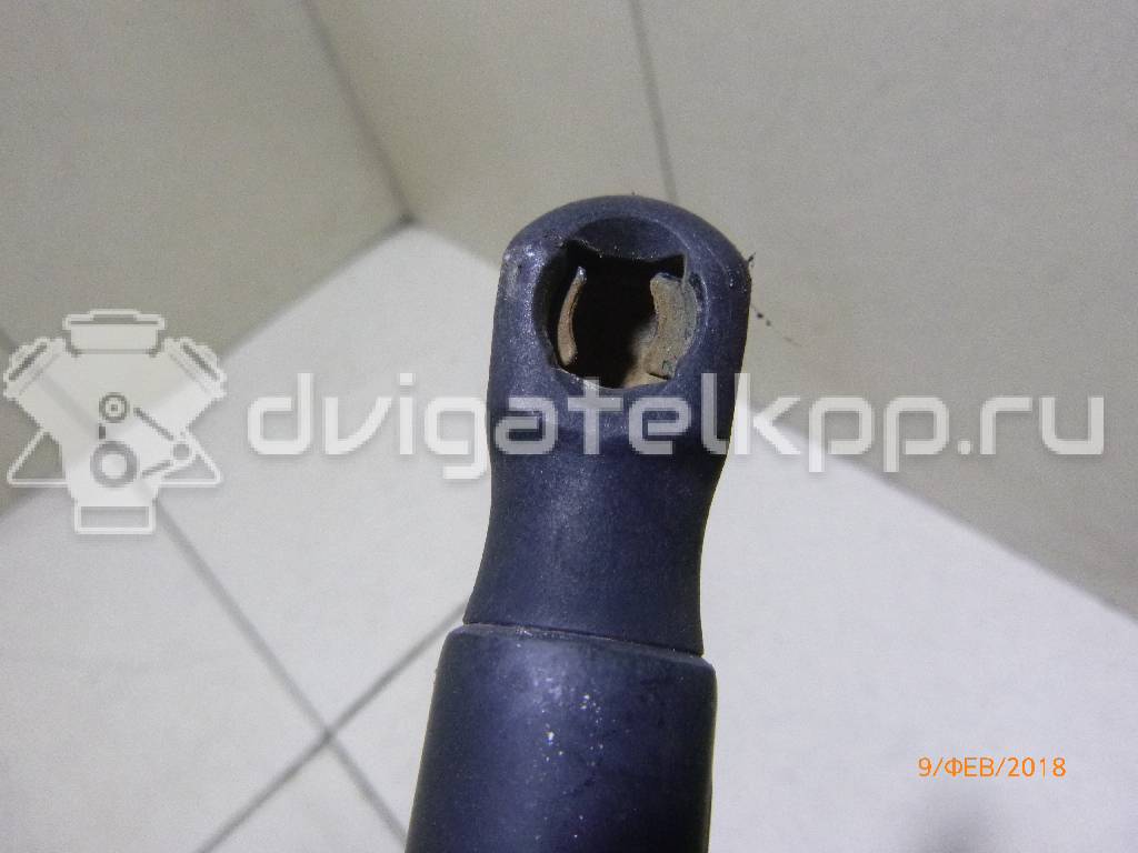 Фото Амортизатор двери багажника  LR002104 для Land Rover Freelander {forloop.counter}}