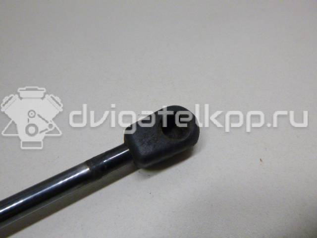 Фото Амортизатор двери багажника  LR002104 для Land Rover Freelander {forloop.counter}}