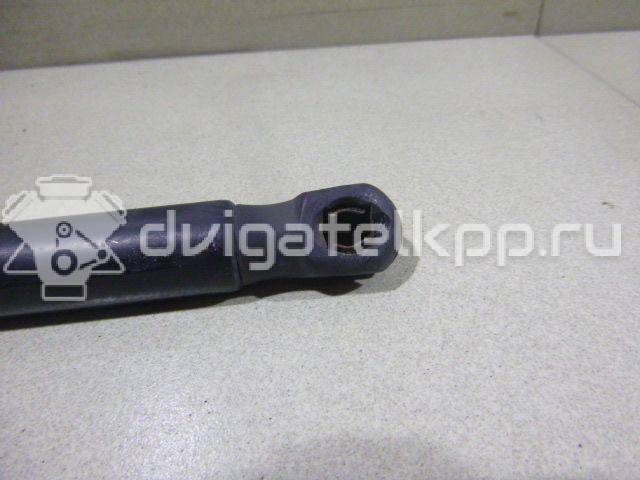 Фото Амортизатор двери багажника  LR002104 для Land Rover Freelander {forloop.counter}}