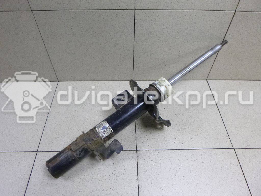 Фото Амортизатор передний левый  LR001141 для Land Rover Freelander {forloop.counter}}