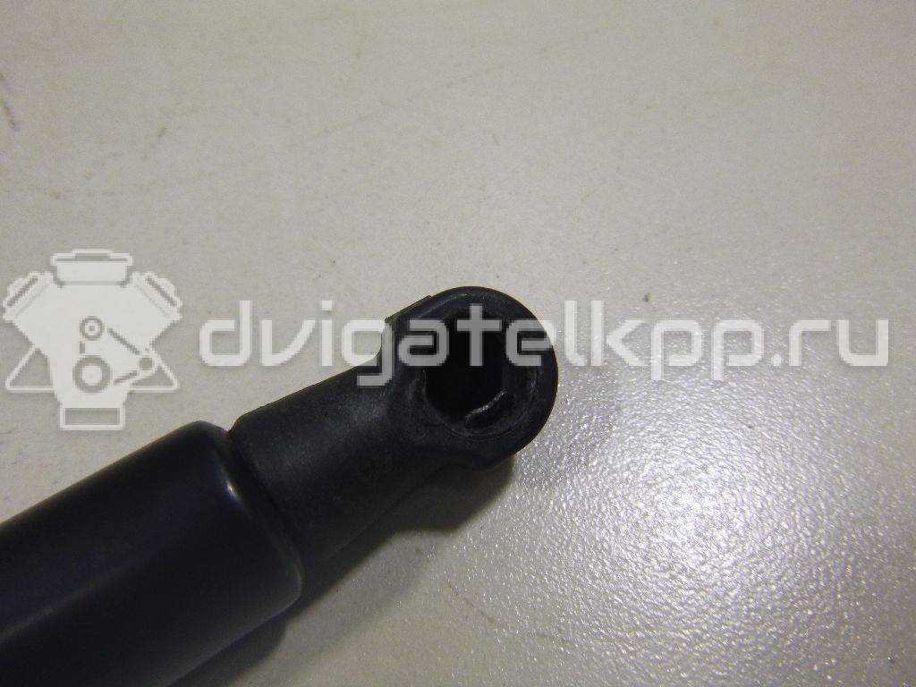 Фото Амортизатор капота  8H2216E610AA для Land Rover Range Rover / Discovery {forloop.counter}}