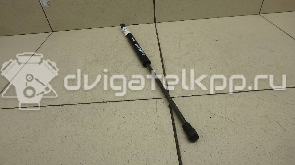 Фото Амортизатор капота  LR009106 для Land Rover Range Rover / Discovery {forloop.counter}}