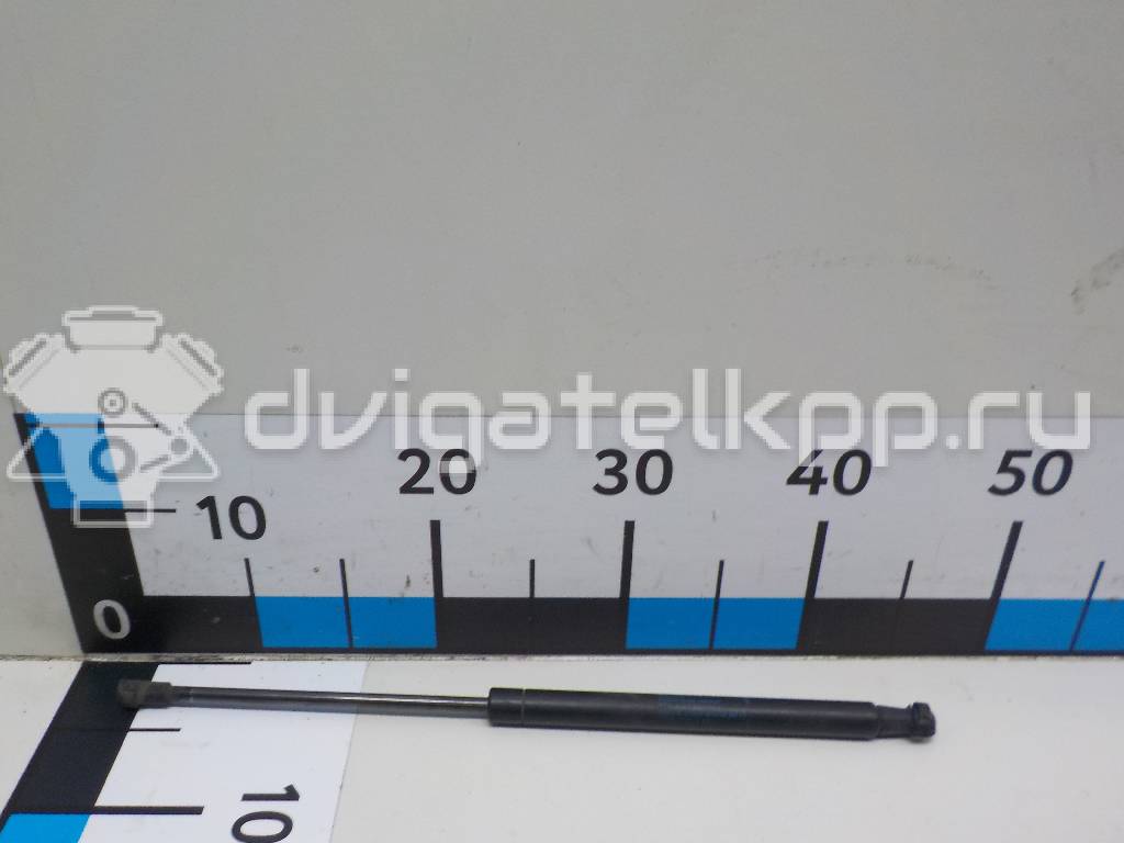 Фото Амортизатор капота  LR009106 для Land Rover Range Rover / Discovery {forloop.counter}}