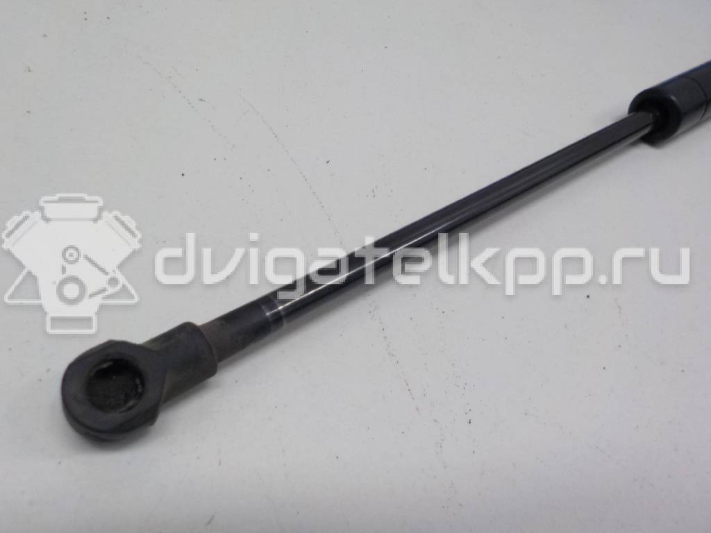 Фото Амортизатор капота  LR009106 для Land Rover Range Rover / Discovery {forloop.counter}}