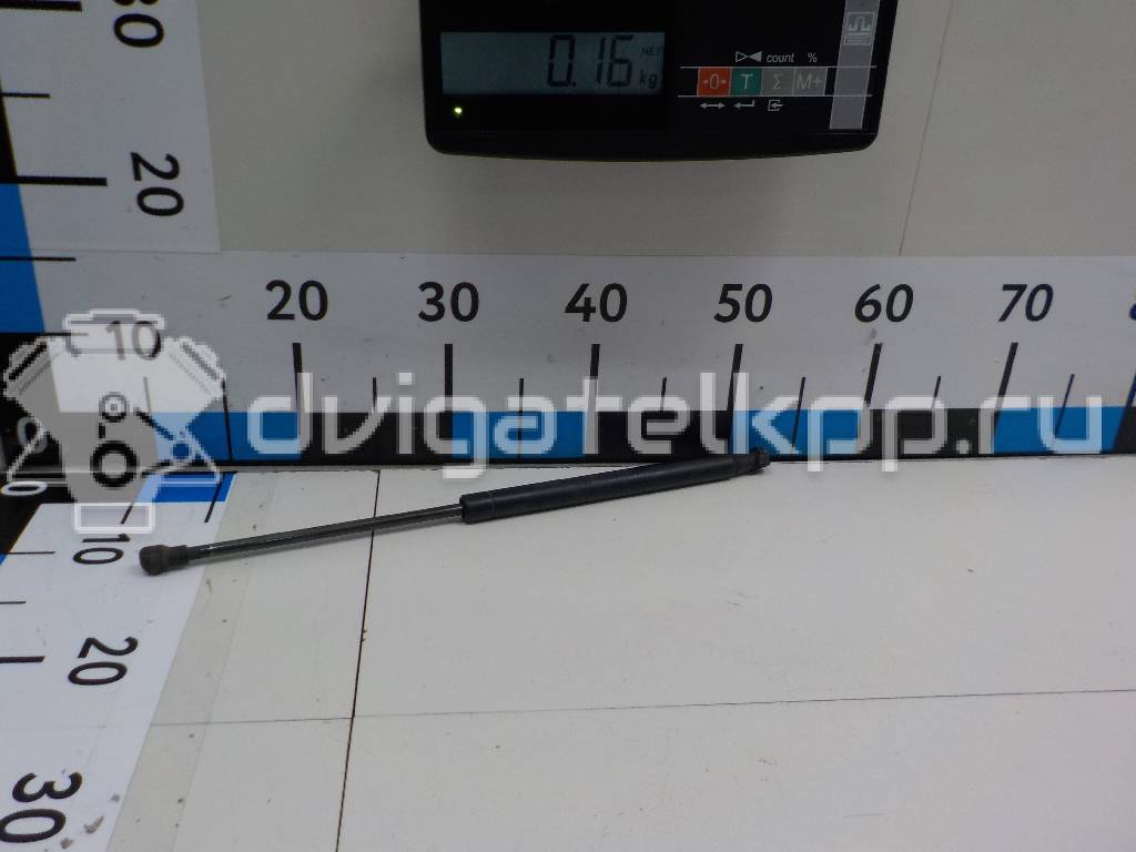 Фото Амортизатор капота  LR009106 для Land Rover Range Rover / Discovery {forloop.counter}}