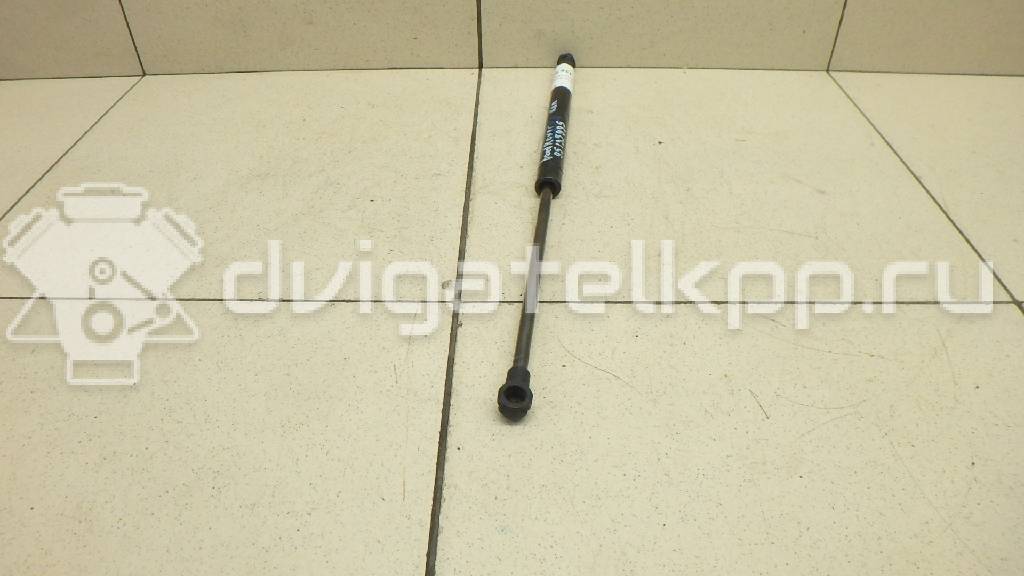 Фото Амортизатор капота  LR009106 для Land Rover Range Rover / Discovery {forloop.counter}}