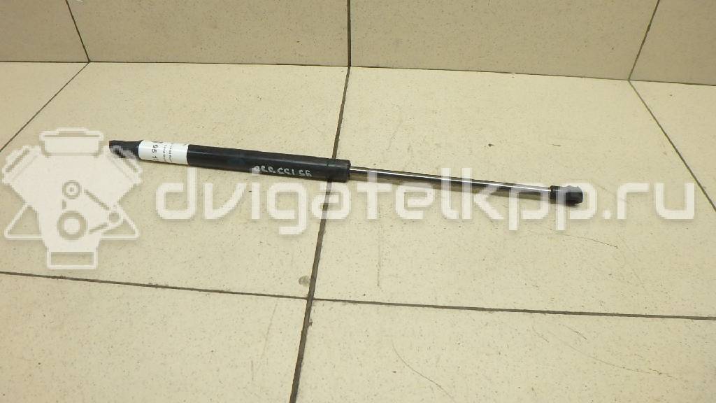 Фото Амортизатор капота  LR009106 для Land Rover Range Rover / Discovery {forloop.counter}}