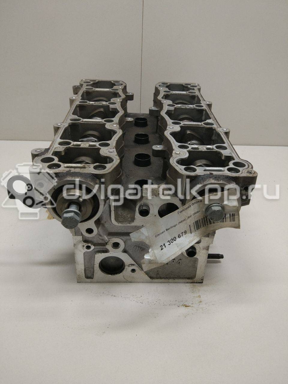 Фото Головка блока для двигателя NFZ (TU5JP) для Citroen / Peugeot 88-91 л.с 8V 1.6 л бензин {forloop.counter}}