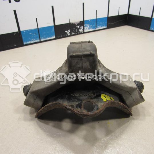 Фото Кронштейн глушителя  1J0253144J для Audi A4 / A6 / A3 / 80 / Tt