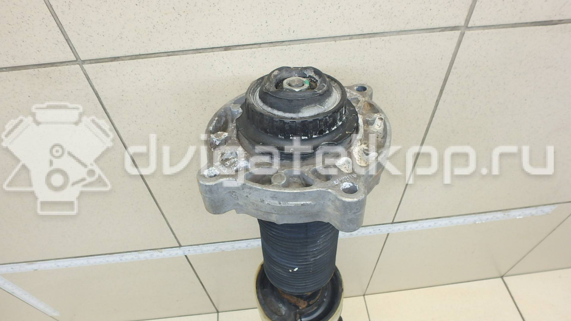 Фото Амортизатор передний правый  7l8413032k для Audi Q7 {forloop.counter}}