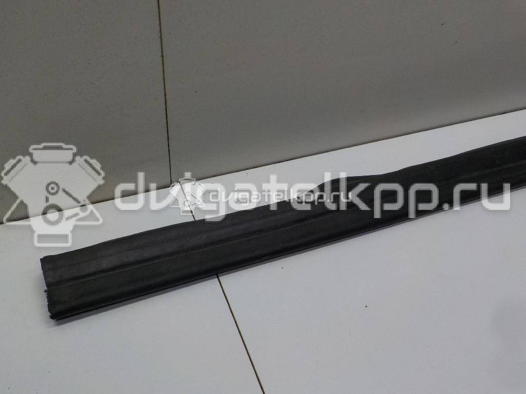 Фото Уплотнитель (внутри)  8T0823723A для audi A4 [B8] {forloop.counter}}