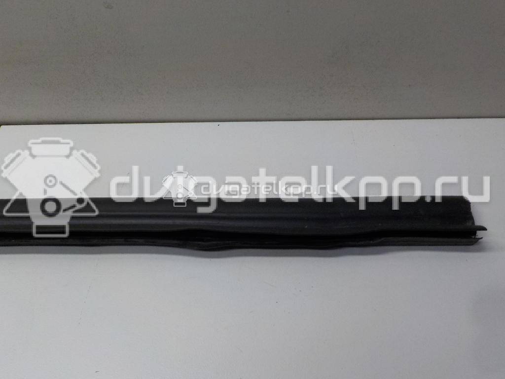 Фото Уплотнитель (внутри)  8T0823723A для audi A4 [B8] {forloop.counter}}