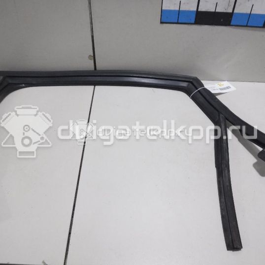 Фото Уплотнитель стекла двери  8k5839439f для audi A4 [B8]