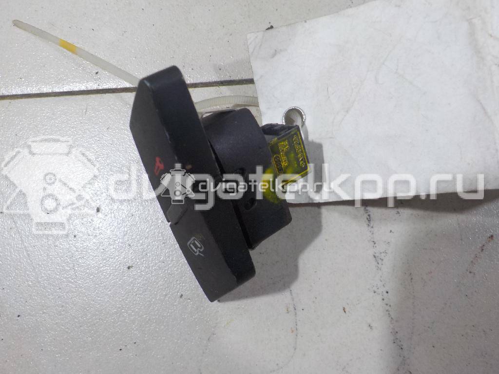 Фото Кнопка центрального замка  4F1962107 для Audi A6 {forloop.counter}}