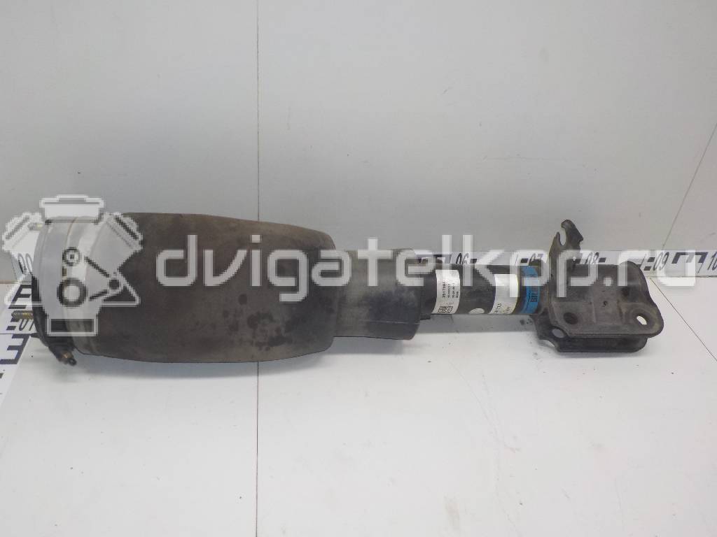 Фото Амортизатор передний левый  RNB501530 для Land Rover Range Rover {forloop.counter}}