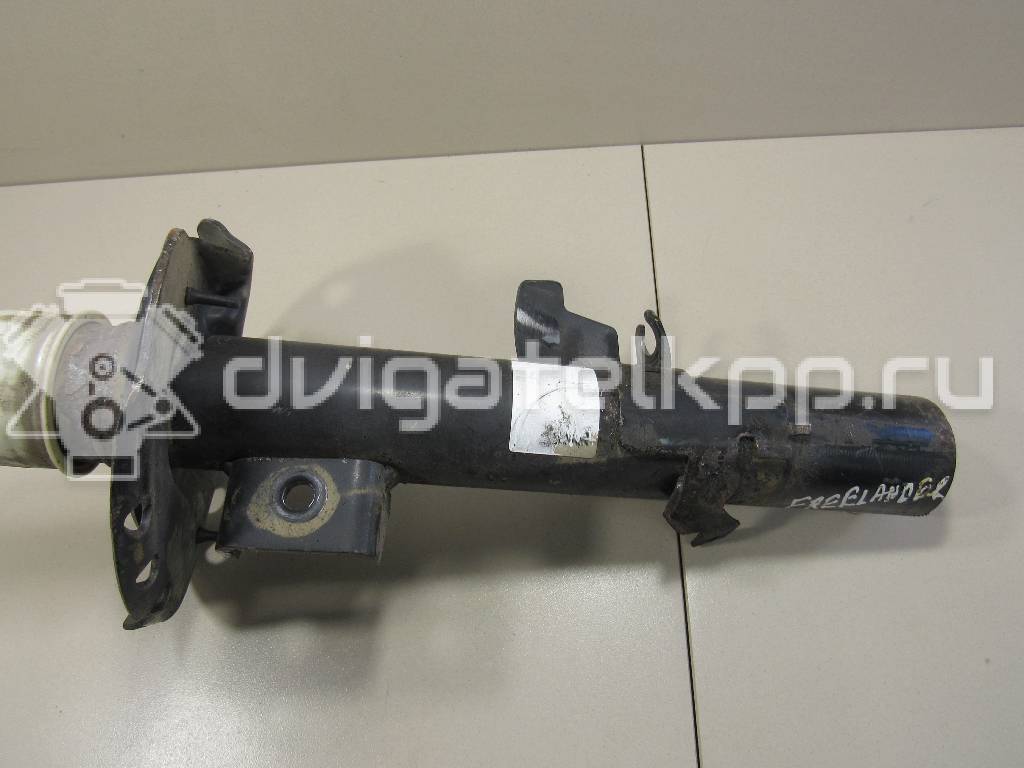 Фото Амортизатор передний левый  LR001141 для Land Rover Freelander {forloop.counter}}