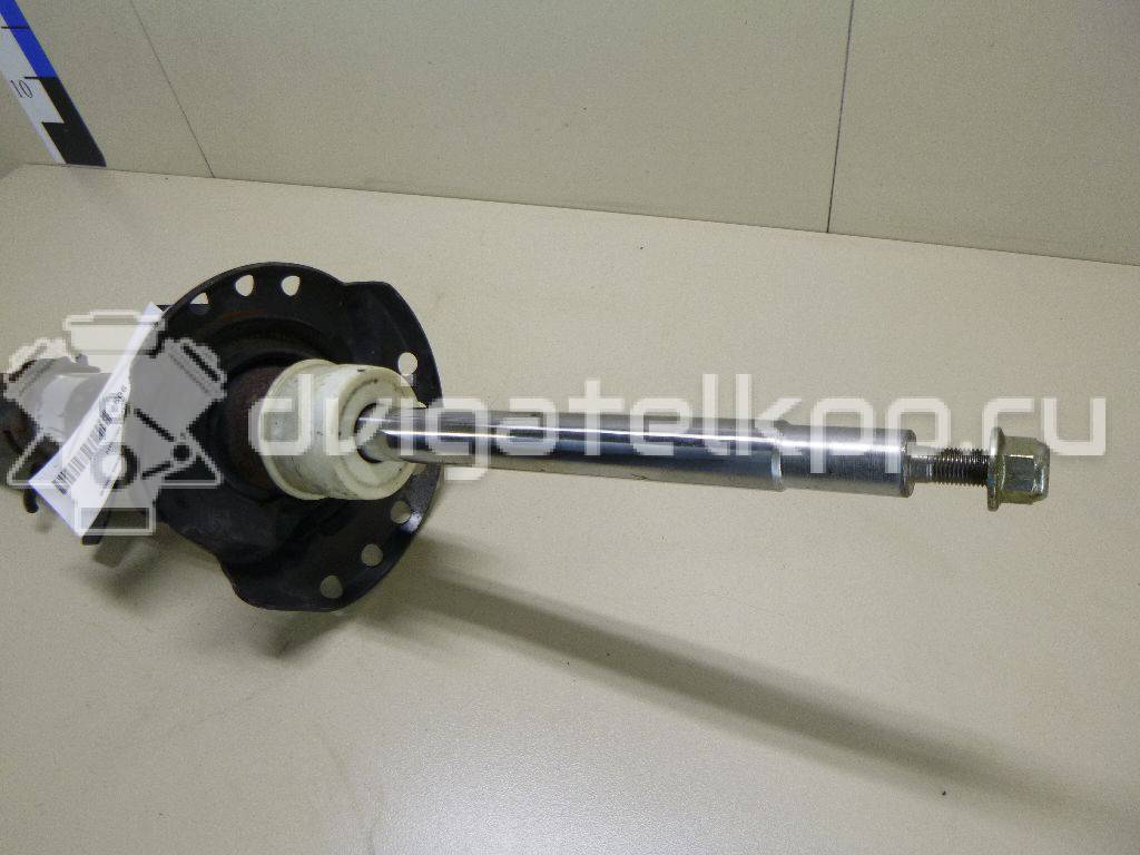 Фото Амортизатор передний левый  LR001141 для Land Rover Freelander {forloop.counter}}